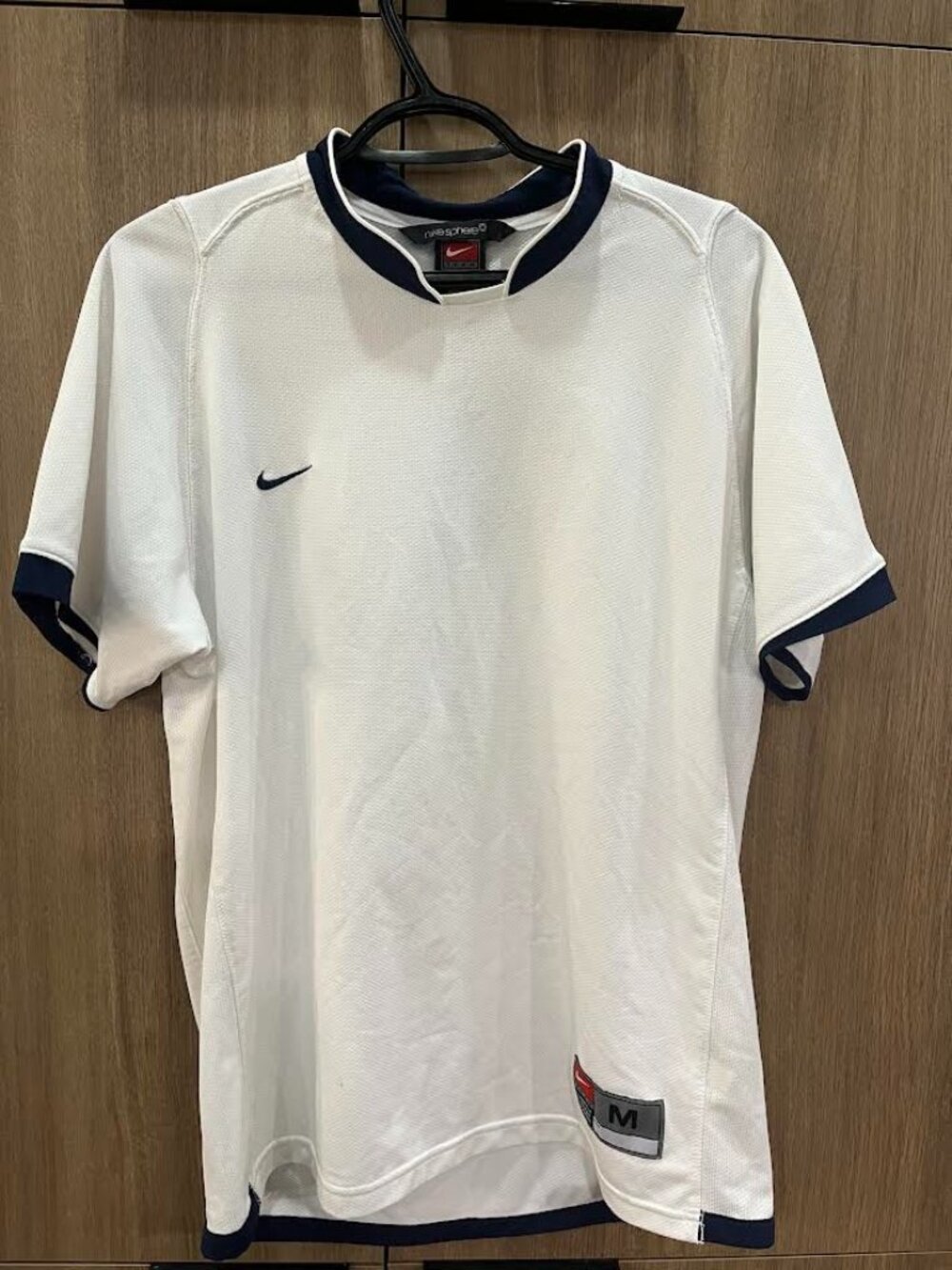 Nike vintage 90s shirt